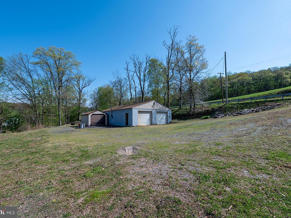 889 N Ironstone Dr, Boyertown, PA 19512 MLS PABK2029184 Zillow