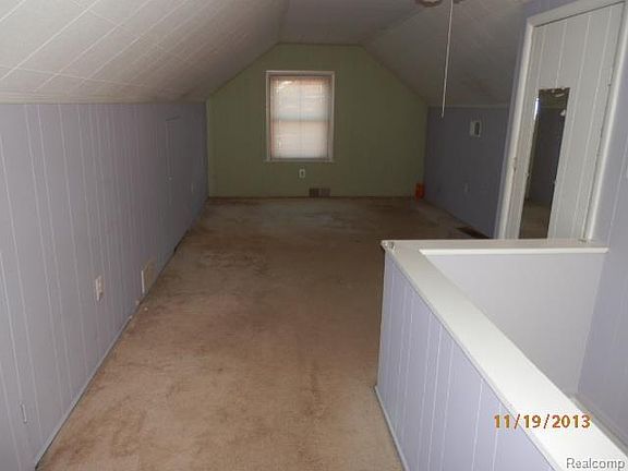 4th image of 7010 N Vernon St