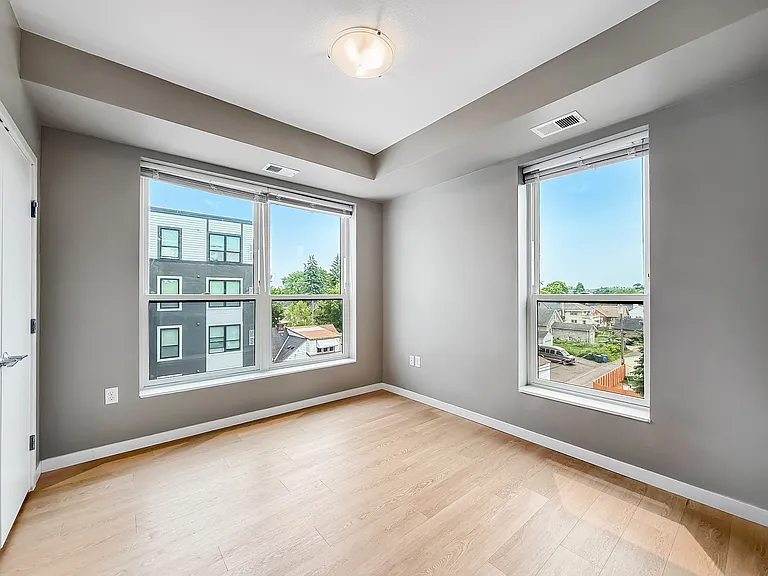 Plymouth Avenue Apartments — Photo 13
