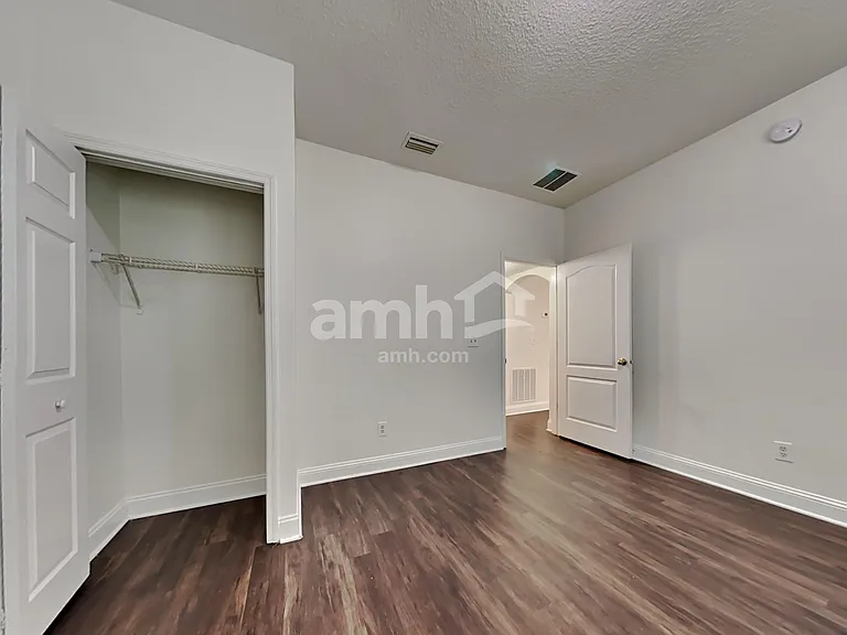 2510 Victoria Point Dr — Photo 12