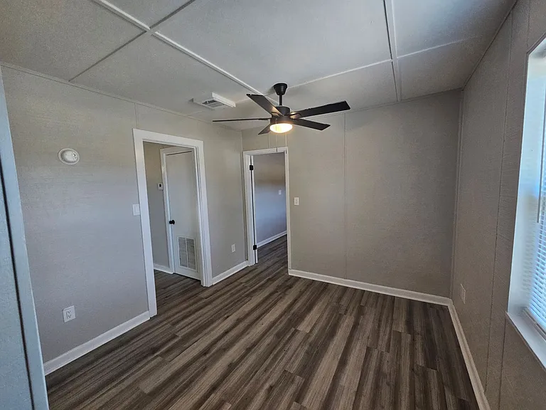 1510 Arthur Ave — Photo 21
