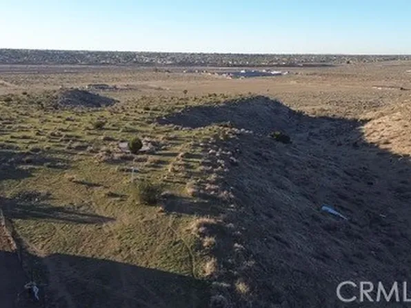 7695 Cerra Vista St, Apple Valley, CA 92308