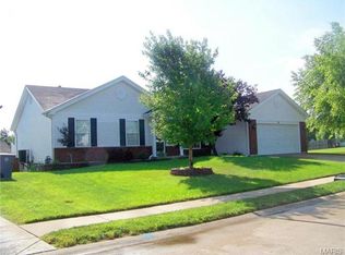 2 Royallmanor Ct, O'Fallon, MO 63368