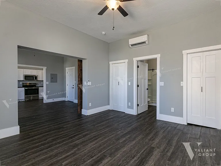 806 South Ave — Photo 45