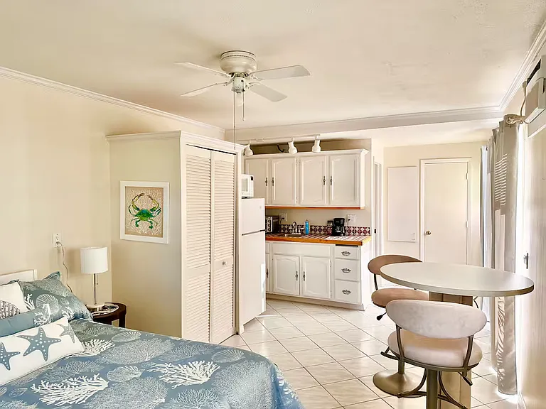 1818 Ridgewood St — Photo 29