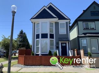 724 S Sheridan Ave, Tacoma, WA 98405