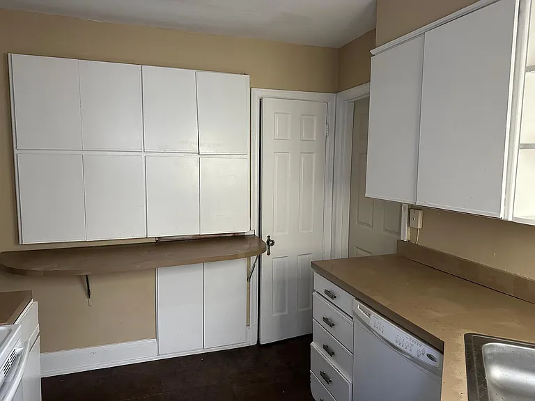 222 Patterson St — Photo 7