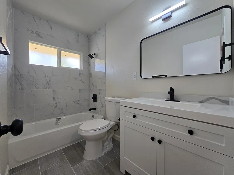 873 E Monterey Ave — Photo 8