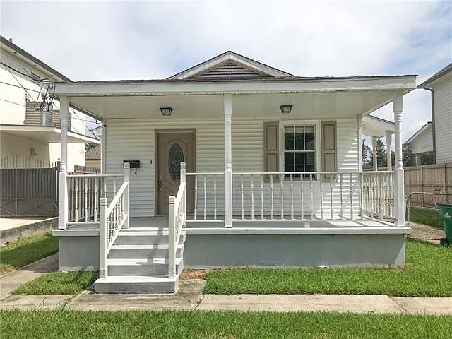 1st image of 429 Melody Dr