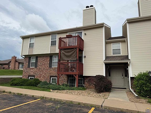 2nd image of 2925 SW Maupin Ln APT 201