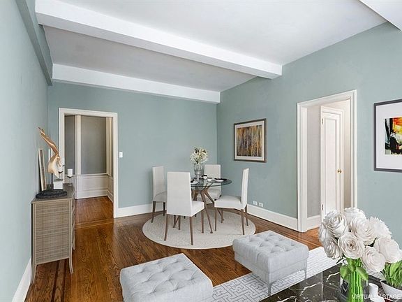 3rd image of 425 E 51st St APT 6E