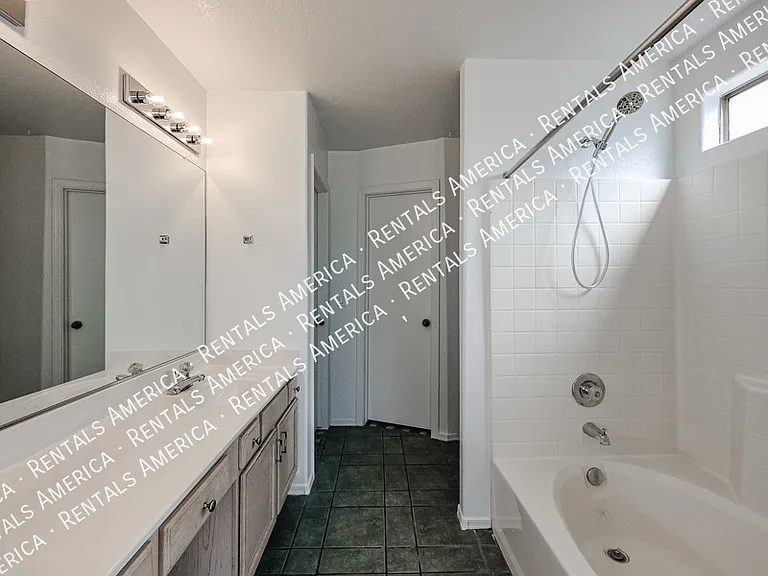 12731 W Sharon Dr — Photo 38