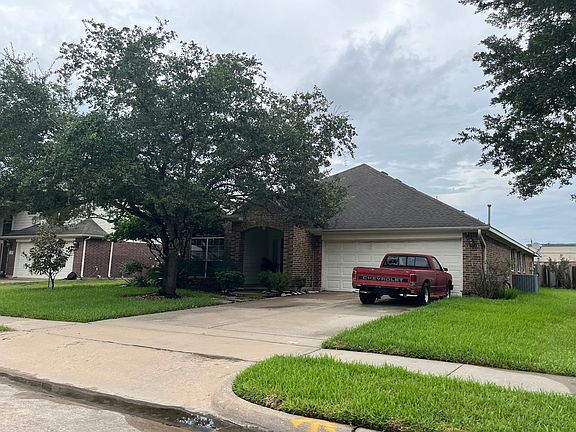 2nd image of 1119 Wesley Dr
