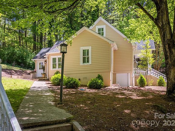 5th image of 1026 Shelby Ln