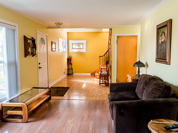 5th image of 7926 N Oketo Ave