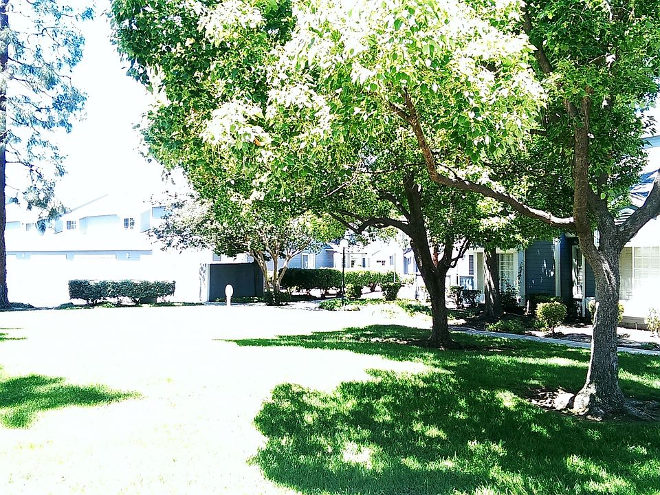 2nd image of 21253 Cottonwood Ln