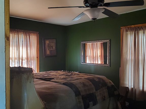 Master bed room