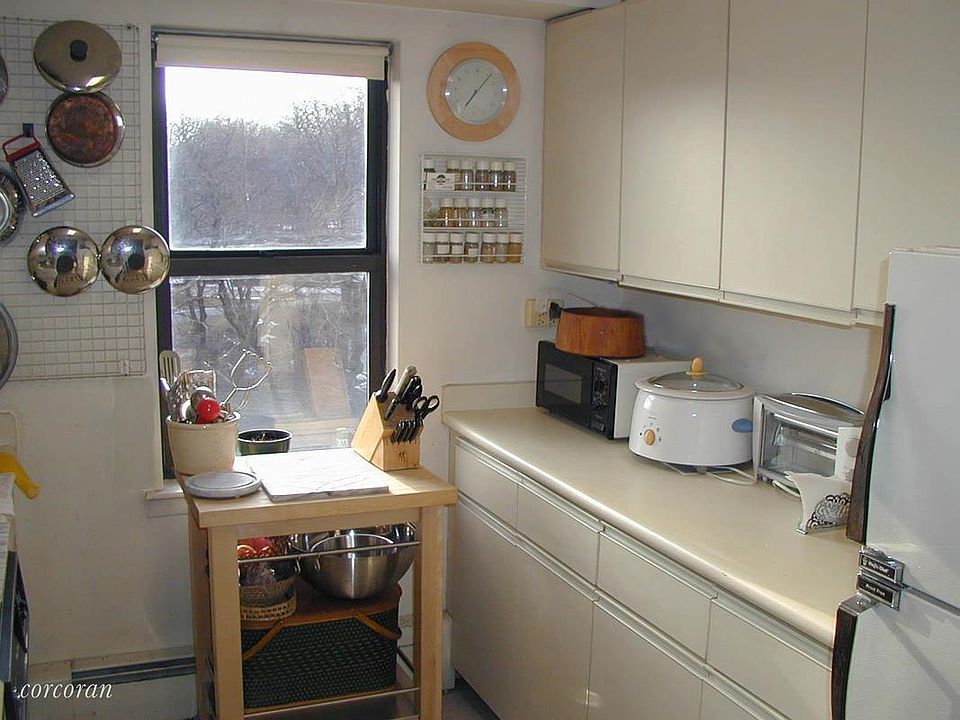 1st image of 300 Cathedral Pkwy #4E