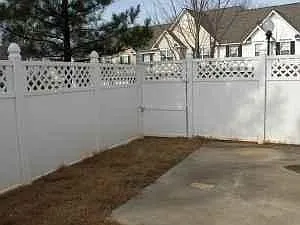 3 bed, 2.5 bath, 1638 sqft, $2,100 — Photo 1