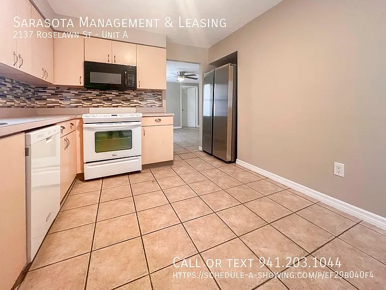 2137 Roselawn St #A — Photo 7