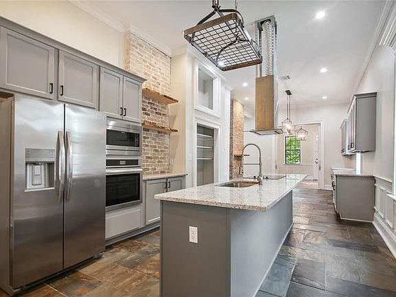3rd image of 146 N Telemachus St