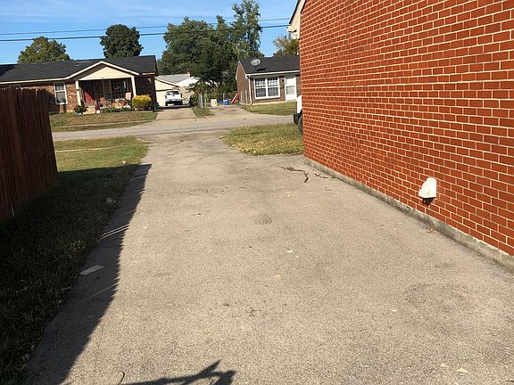 4th image of 5712 Chestnutwood Way