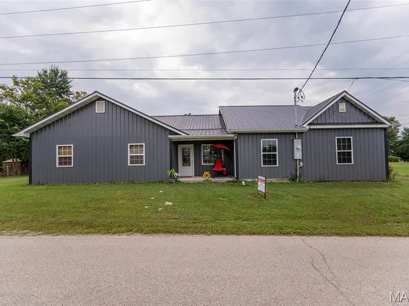 508 E 5th St, Belle, MO 65013