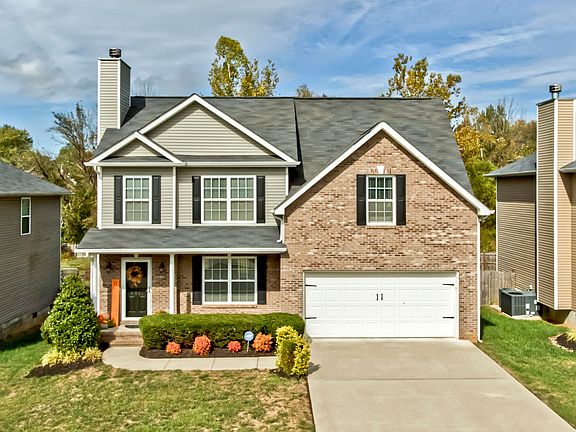 2nd image of 8551 Golden Cloud Ln