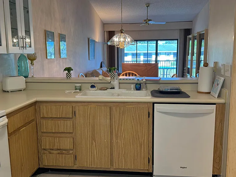 801 Sabal Ridge Cir #H — Photo 10