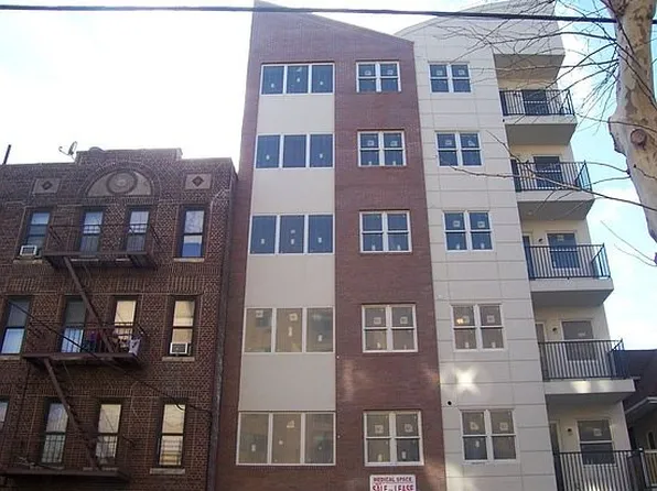 1492 E 12th St APT 2B, Brooklyn, NY 11230