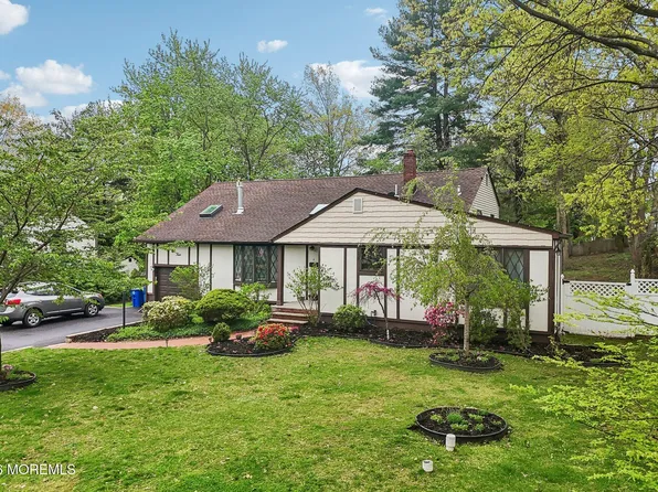4 Woodland Road, Holmdel, NJ 07733