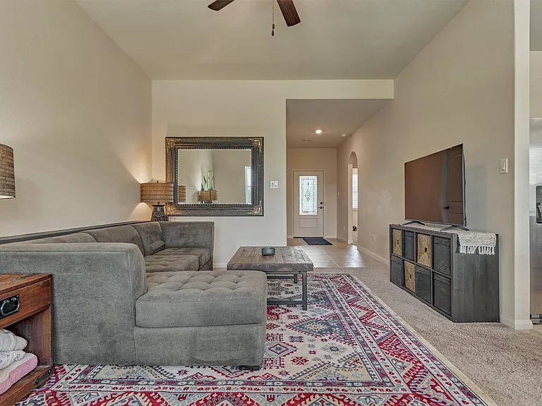 8884 Oval Glass St — Photo 26