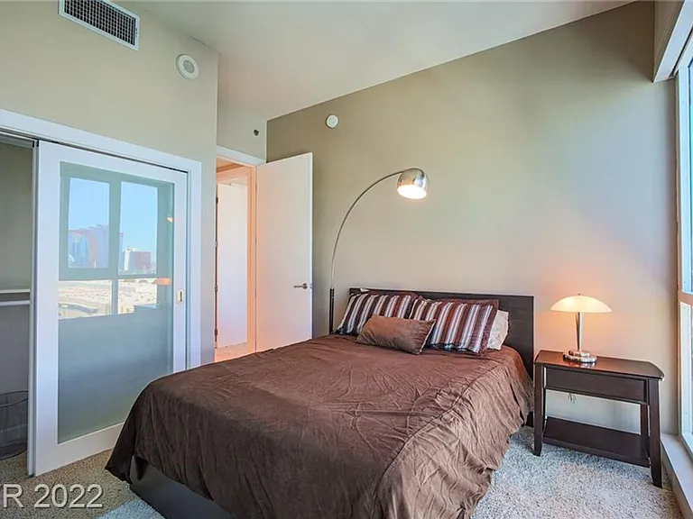 4575 Dean Martin Dr #1112 — Photo 23