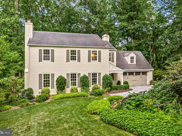 20 Patriot Cir, Devon, PA 19333