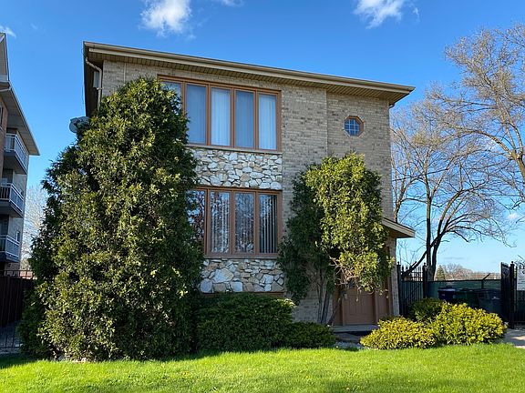 2nd image of 6556 W 87th St #1