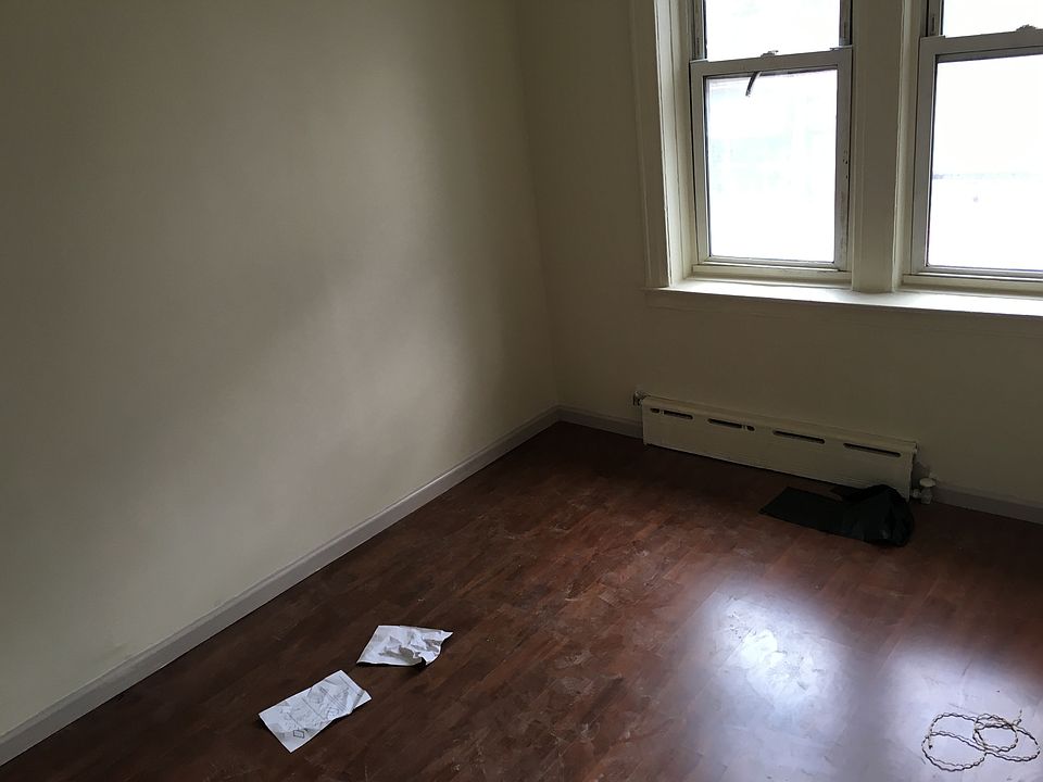 1st image of 2324 Steinway St APT 2L