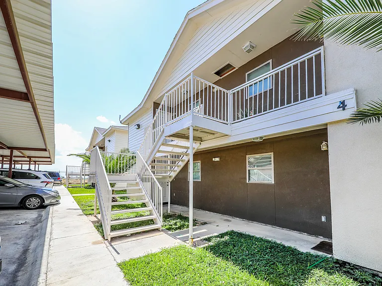 2601 Lomas Del Sur Blvd — Photo 2