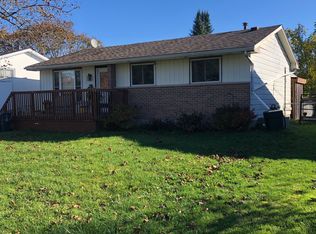 804 Clark Cres, Kingston, ON K7M 6J4