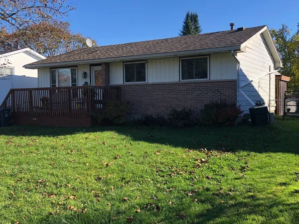804 Clark Cres, Kingston, ON K7M 6J4