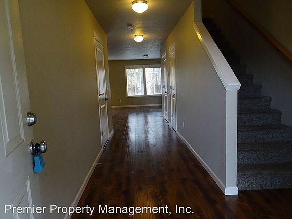 3rd image of 7105 NE 97th Ave
