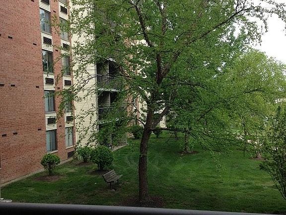 2nd image of 75 Kristin Cir APT 314