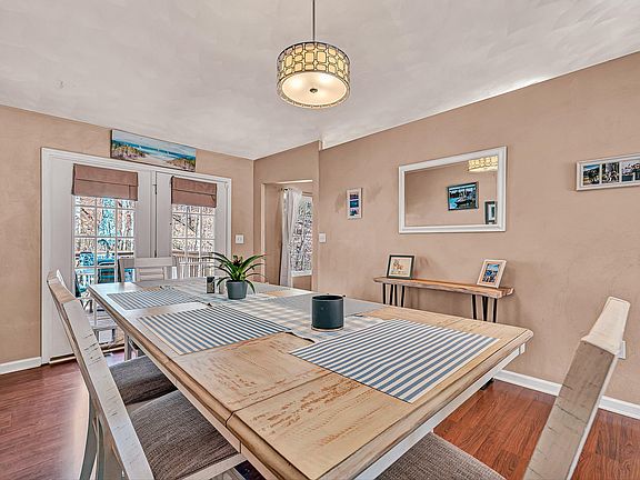 3rd image of 4219 Daugherty Rd