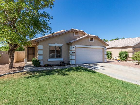 3rd image of 552 S Ruffian Dr