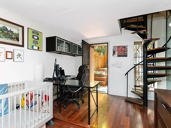 5th image of 226 E 95th St APT 104
