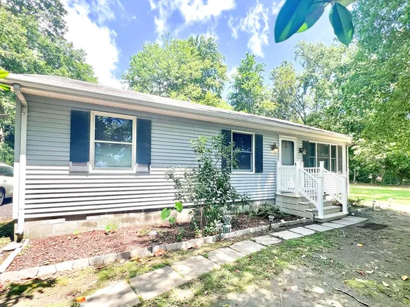 5203 Simpkins Dr, Cape Charles, VA 23310