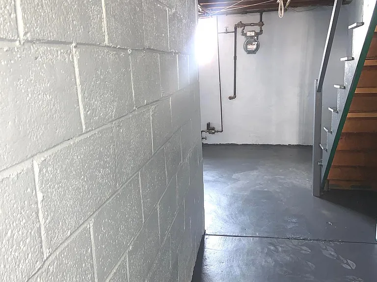 4613 Hartel Ave — Photo 15