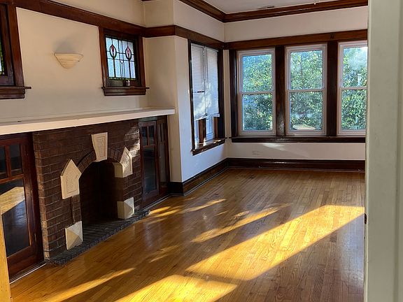 2nd image of 2914 N Springfield Ave #2