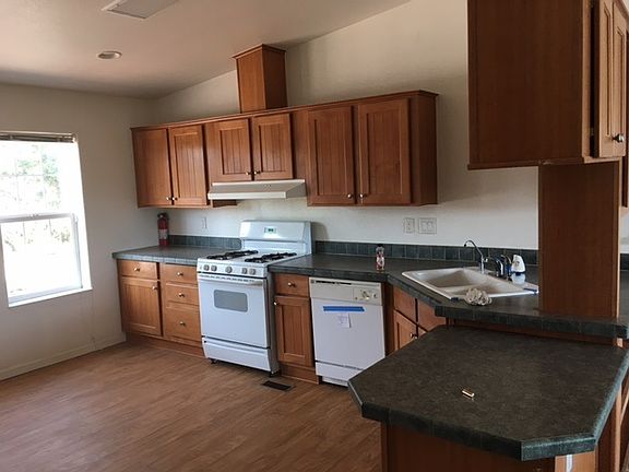 3rd image of 35 N Dixon Ave #3