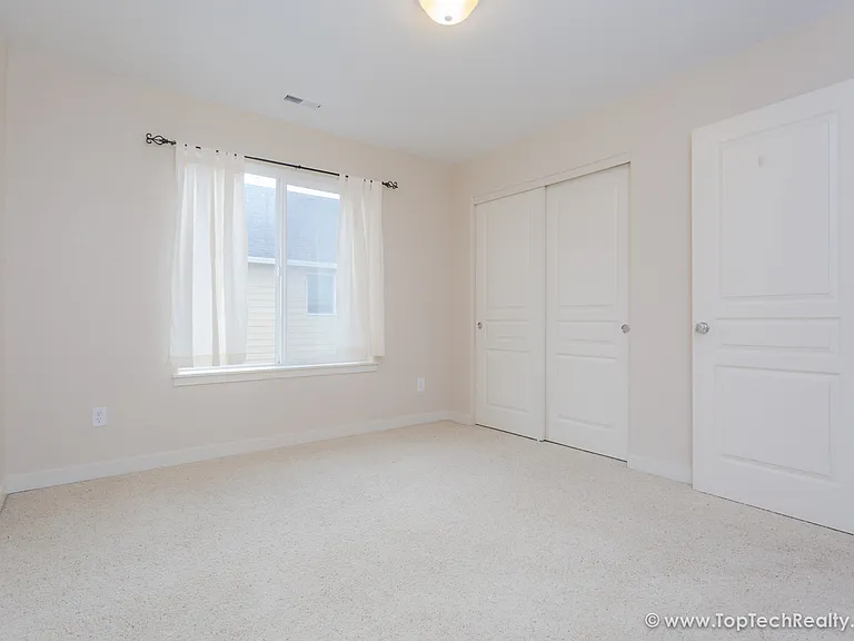 182 NW 209th Ave — Photo 25