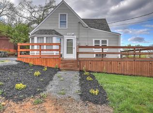 2126 Hawthorne St, Kingsport, TN 37664